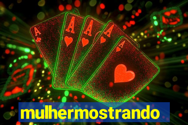 mulhermostrandoopeito